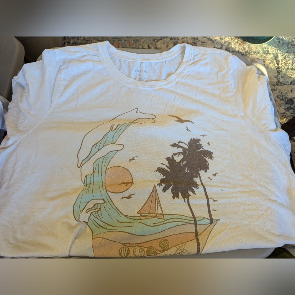 Torrid T-Shirt Size 4